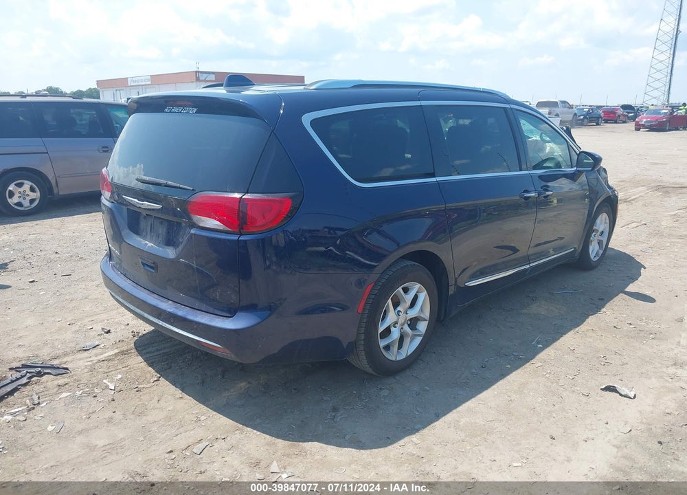 2019 CHRYSLER PACIFICA TOURING L VIN: 2C4RC1BG9KR547906