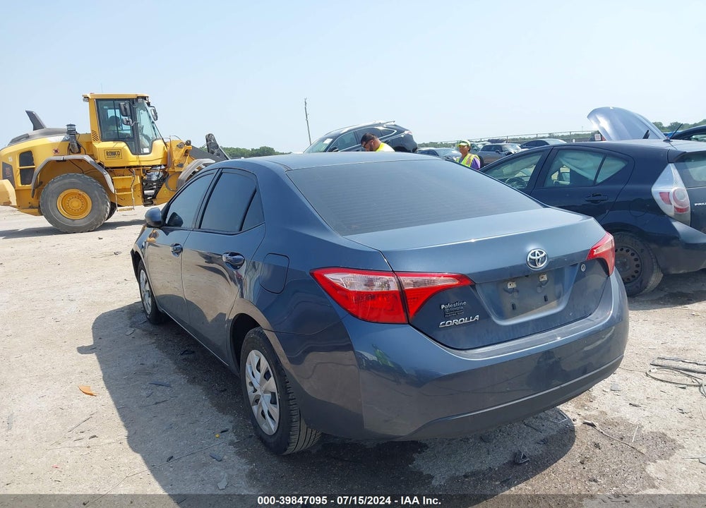 2018 TOYOTA COROLLA L VIN: 5YFBURHE0JP805523