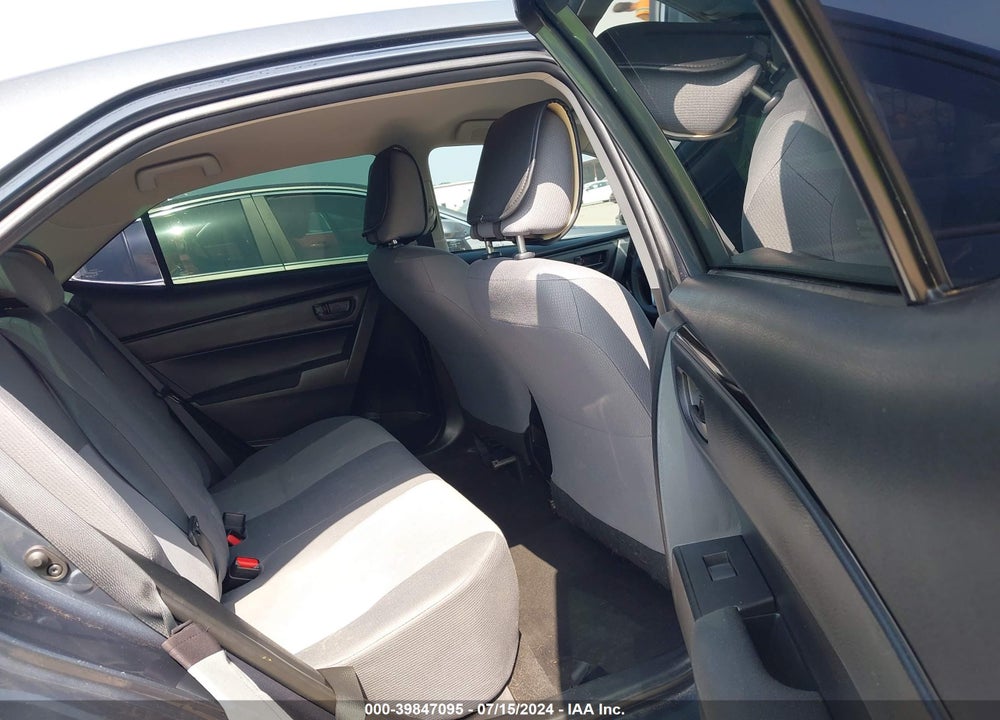 2018 TOYOTA COROLLA L VIN: 5YFBURHE0JP805523