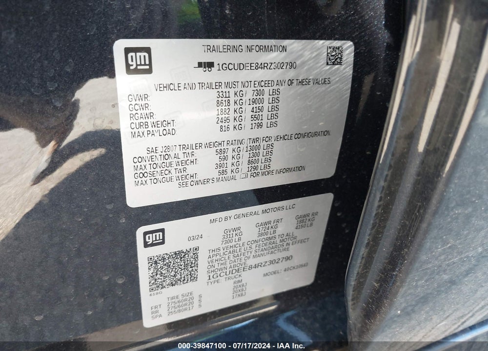 2024 CHEVROLET SILVERADO 1500 4WD SHORT BED RST VIN: 1GCUDEE84RZ302790