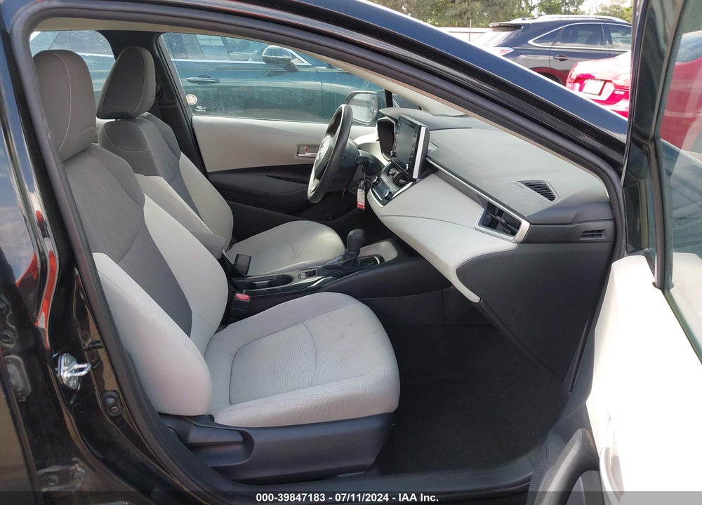2020 TOYOTA COROLLA LE VIN: 5YFEPRAE2LP029445
