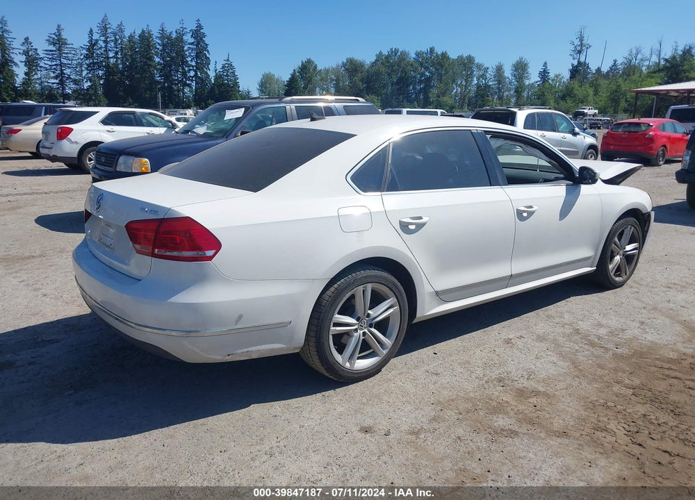 2014 VOLKSWAGEN PASSAT 2.0L TDI SEL PREMIUM VIN: 1VWCN7A36EC028243