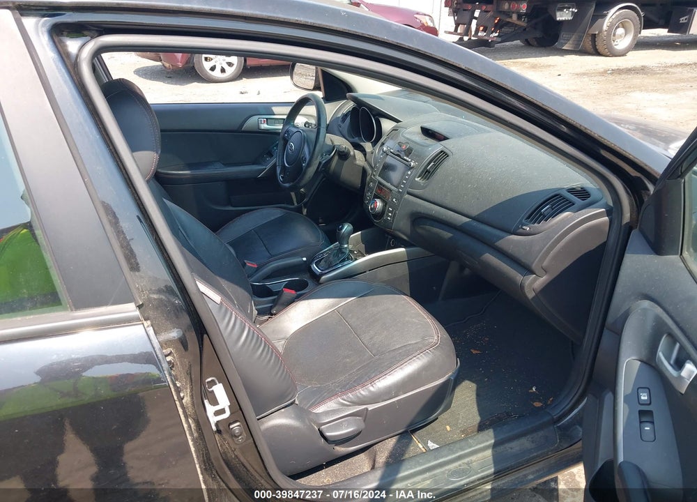 2011 KIA FORTE SX VIN: KNAFW5A30B5434632