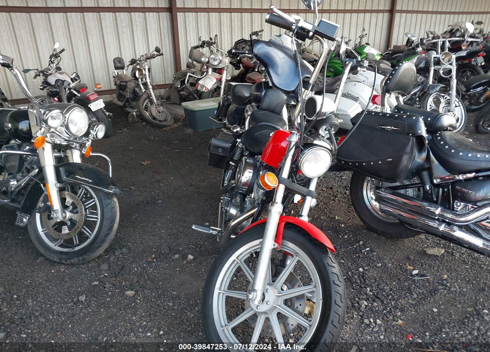 1993 HARLEY-DAVIDSON XLH883 H VIN: 1HD4CEM10PY220533