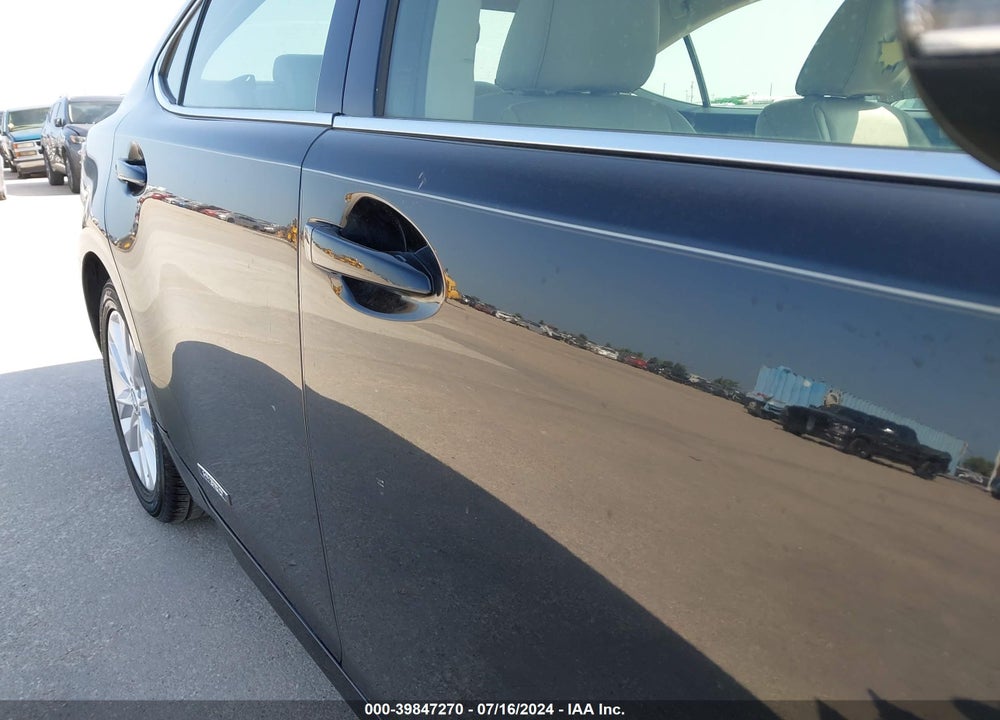 2014 LEXUS ES 300H VIN: JTHBW1GG8E2056827