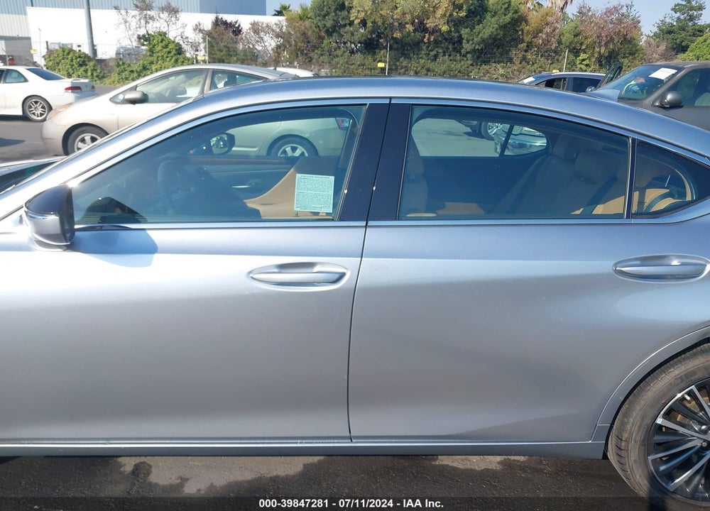 2024 LEXUS ES 300H VIN: 58ADA1C10RU038976
