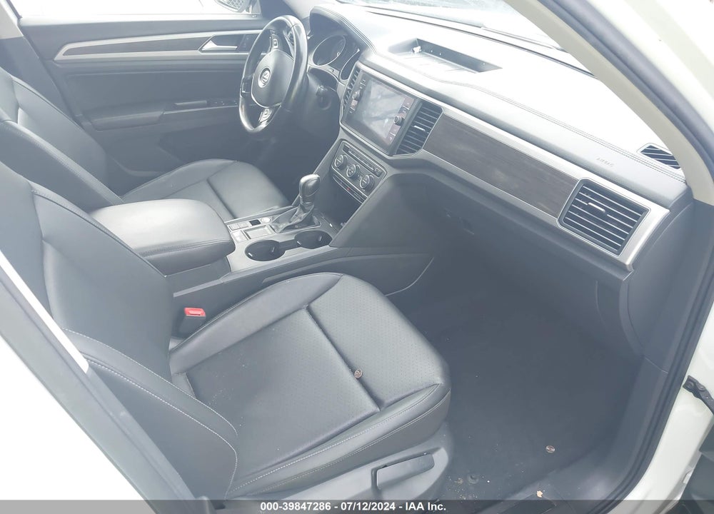 2018 VOLKSWAGEN ATLAS 3.6L V6 SE/3.6L V6 SE W/TECHNOLOGY VIN: 1V2DR2CAXJC548240