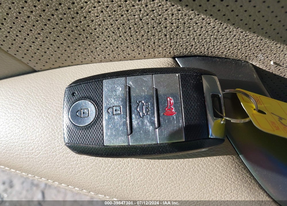 2014 KIA OPTIMA EX VIN: KNAGN4A71E5488921