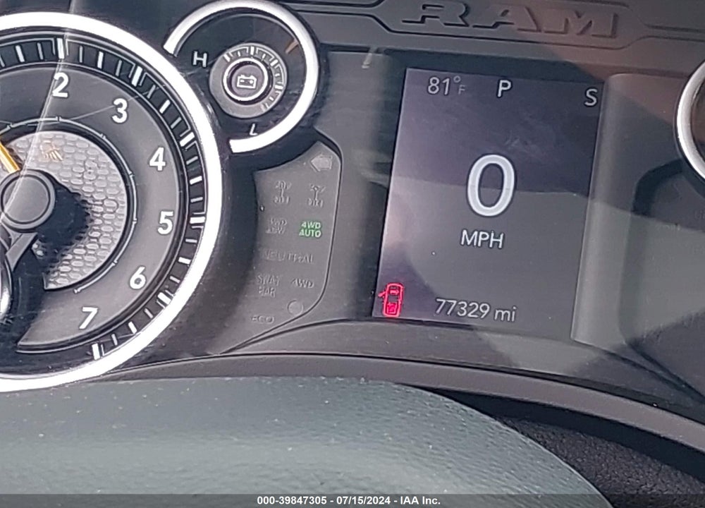 2019 RAM 1500 BIG HORN/LONE STAR 4X4 5'7 BOX VIN: 1C6RRFFG4KN727725