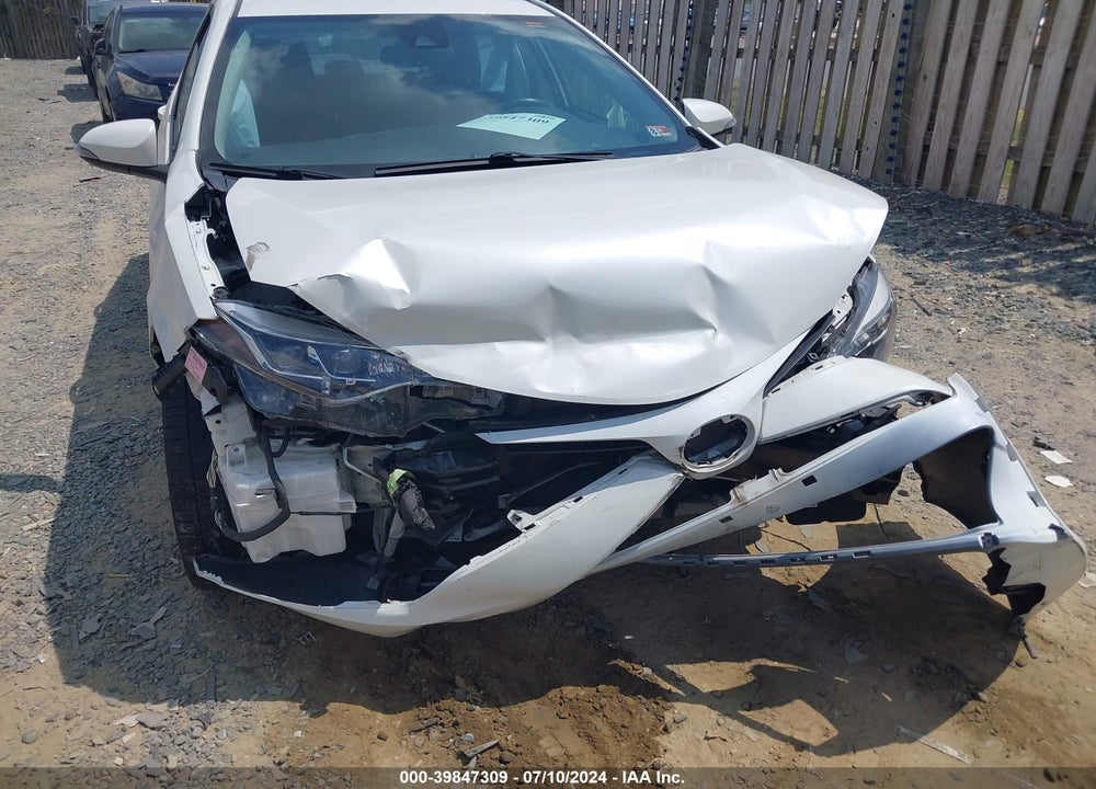 2017 TOYOTA COROLLA XSE VIN: 5YFBURHE4HP642918