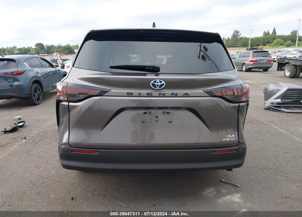 2023 TOYOTA SIENNA XLE VIN: 5TDYRKECXPS143665