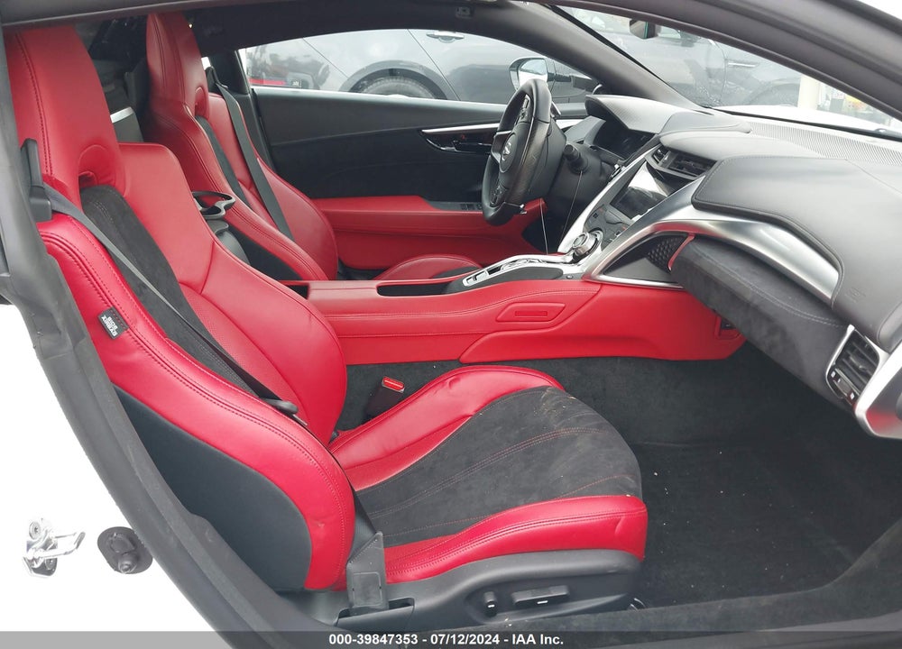 2017 ACURA NSX VIN: 19UNC1B03HY000895