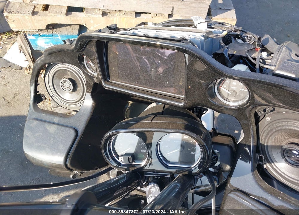 2023 HARLEY-DAVIDSON FLTRXST VIN: 1HD1ACL21PB610647