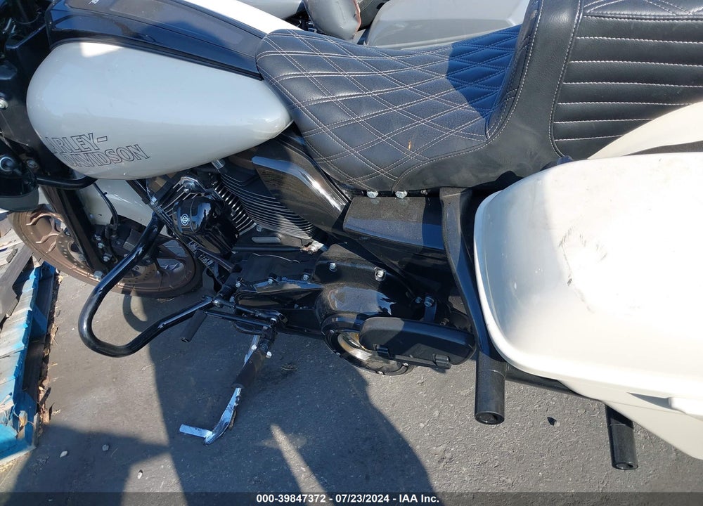 2023 HARLEY-DAVIDSON FLTRXST VIN: 1HD1ACL21PB610647