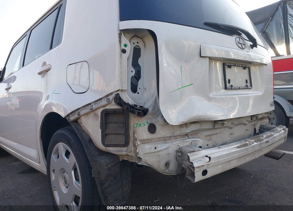 2013 SCION XB VIN: JTLZE4FE8DJ047008