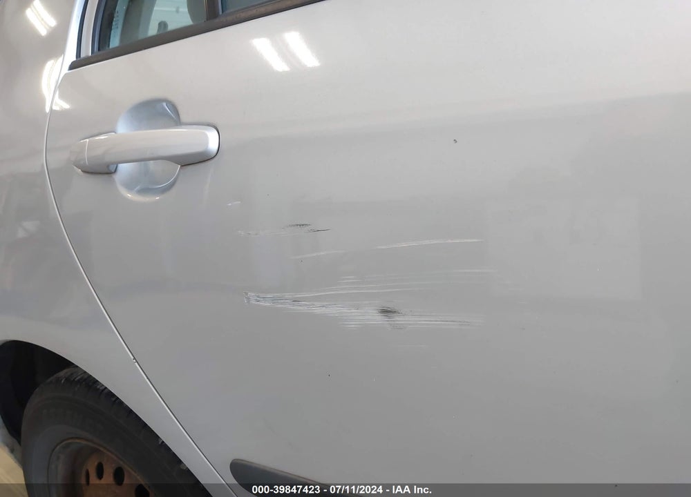 2005 TOYOTA COROLLA CE VIN: 2T1BR32E65C428905