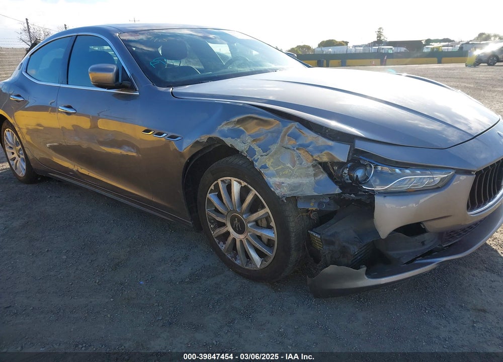 2014 MASERATI GHIBLI VIN: ZAM57XSA5E1086550