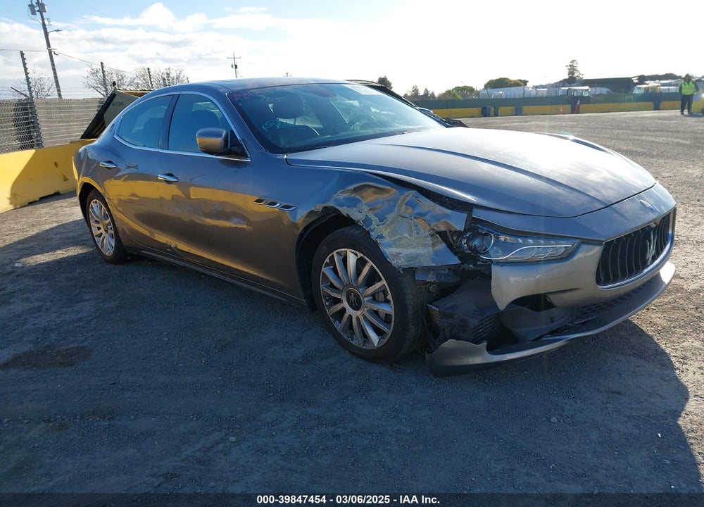 2014 MASERATI GHIBLI VIN: ZAM57XSA5E1086550