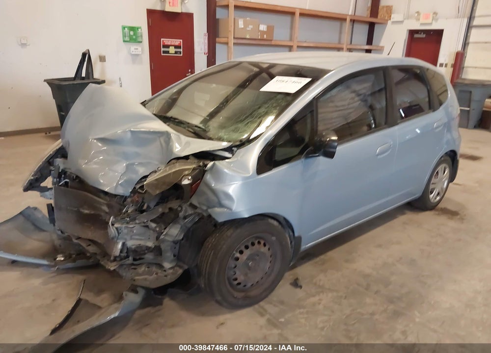 2009 HONDA FIT VIN: JHMGE882X9C003079