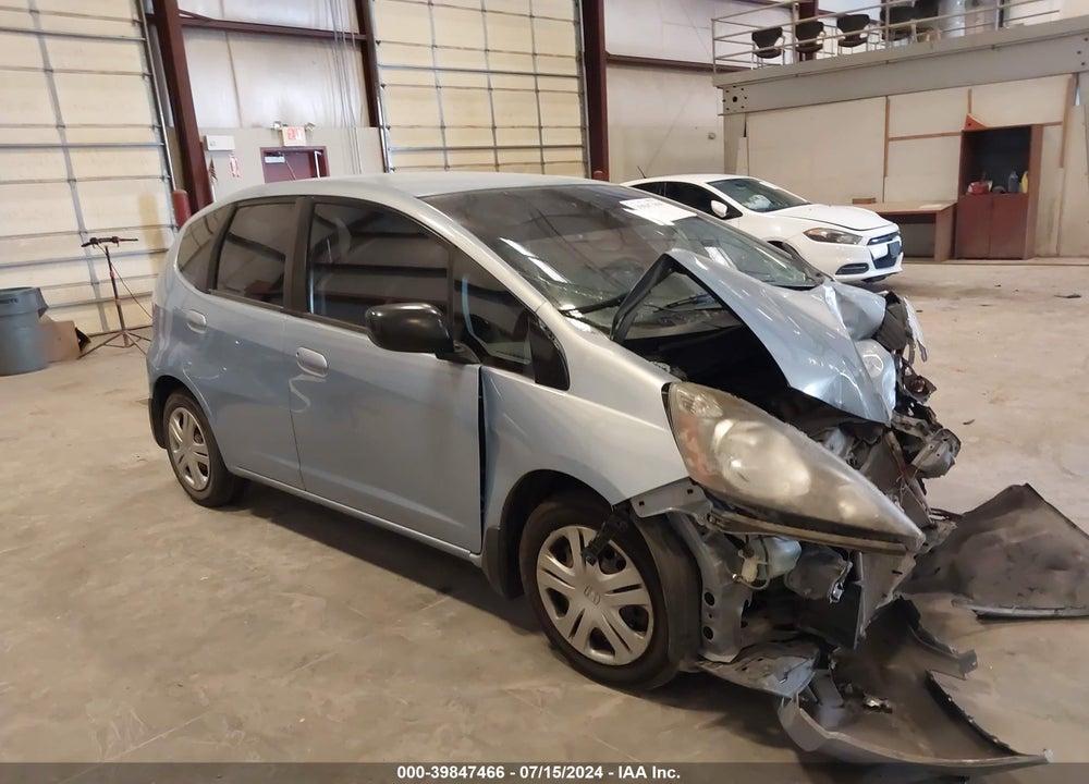 2009 HONDA FIT VIN: JHMGE882X9C003079