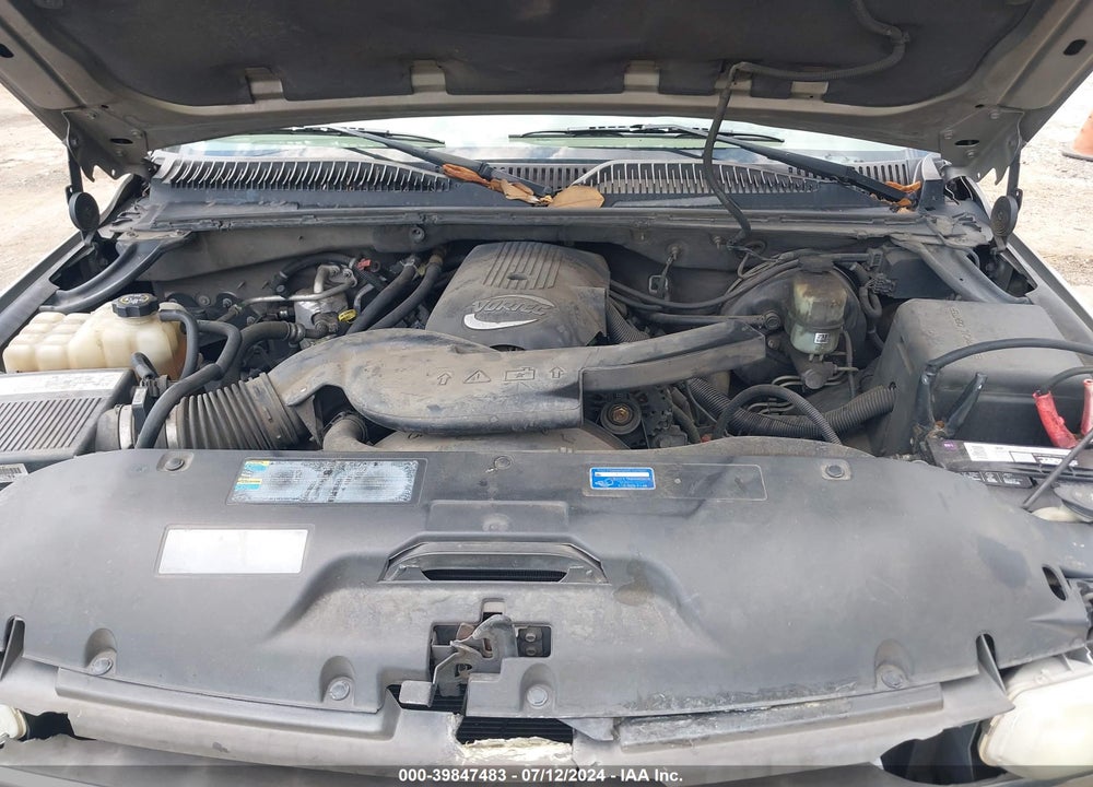 2002 CHEVROLET SUBURBAN 1500 LS VIN: 1GNEC16T92J183343
