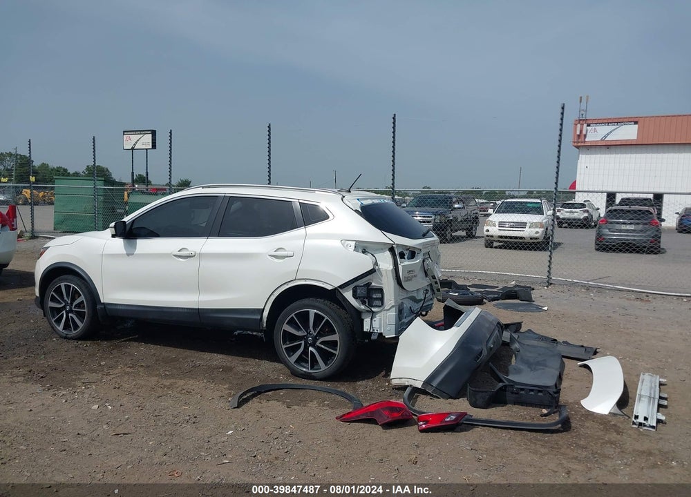 2018 NISSAN ROGUE SPORT VIN: JN1BJ1CP5JW501102