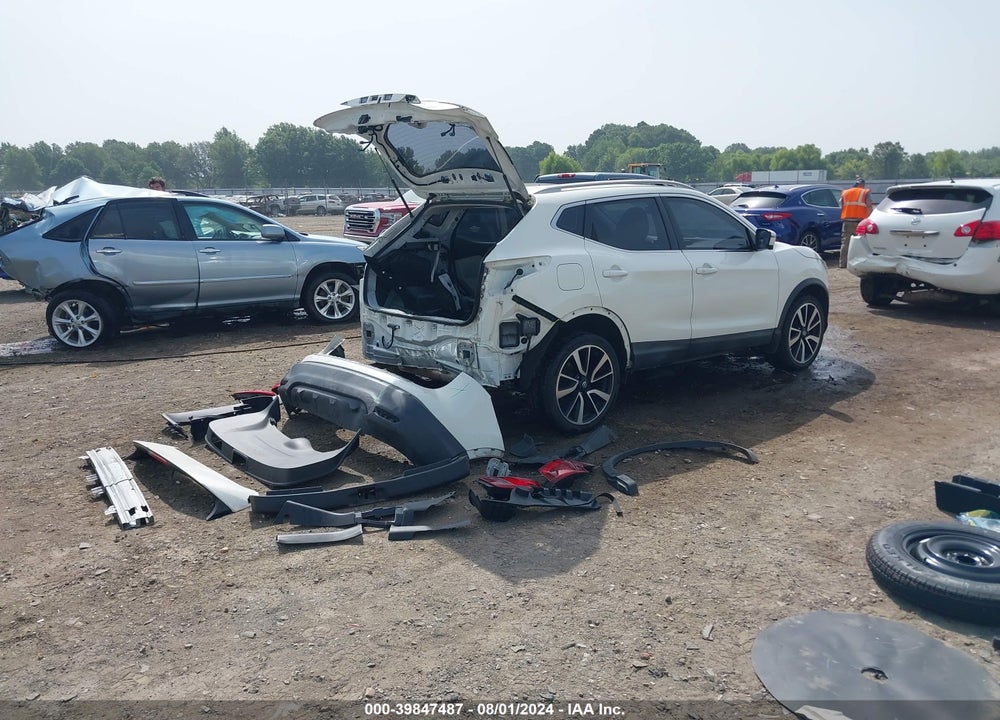 2018 NISSAN ROGUE SPORT VIN: JN1BJ1CP5JW501102