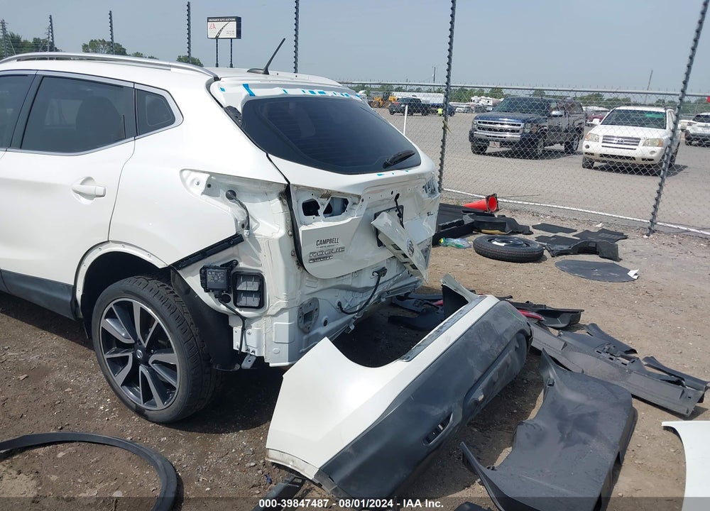2018 NISSAN ROGUE SPORT VIN: JN1BJ1CP5JW501102