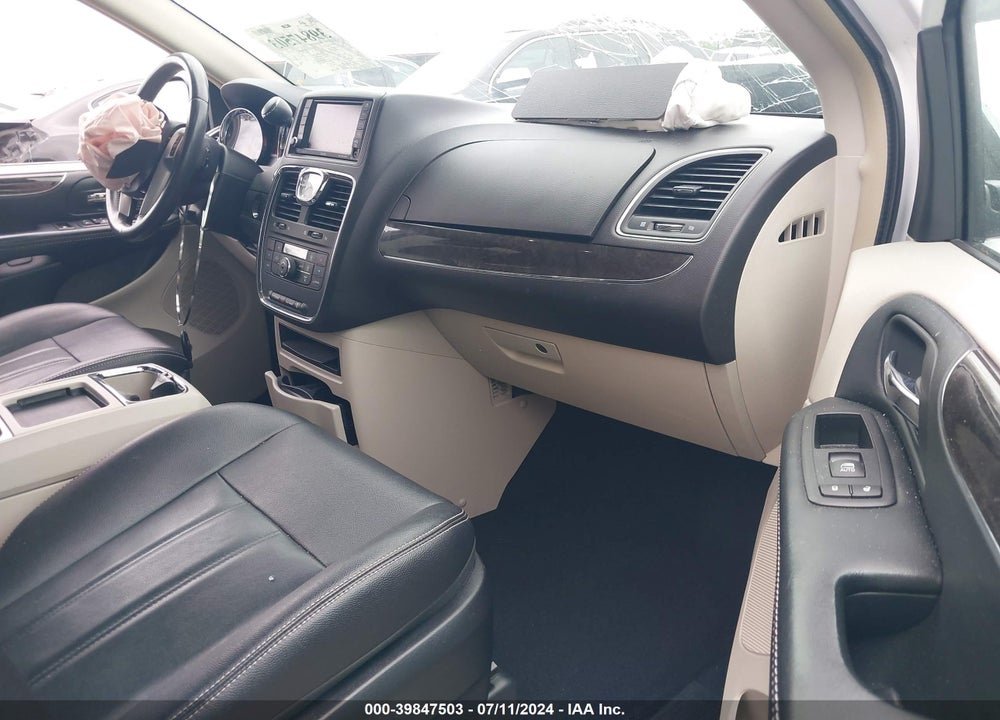 2016 CHRYSLER TOWN & COUNTRY TOURING VIN: 2C4RC1BG0GR294241