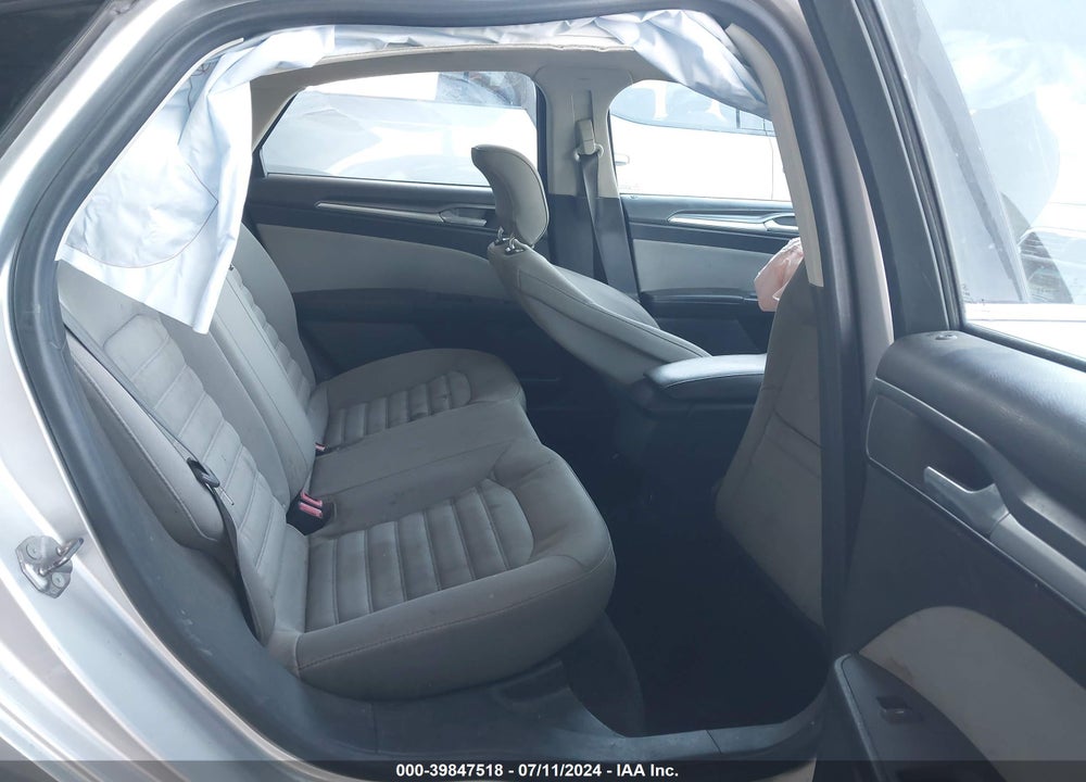 2013 FORD FUSION S VIN: 3FA6P0G76DR306110
