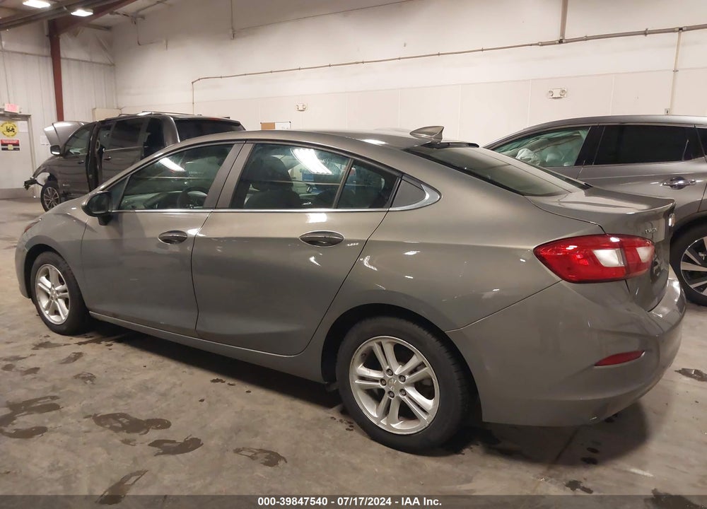 2018 CHEVROLET CRUZE LT AUTO VIN: 1G1BE5SM7J7212600