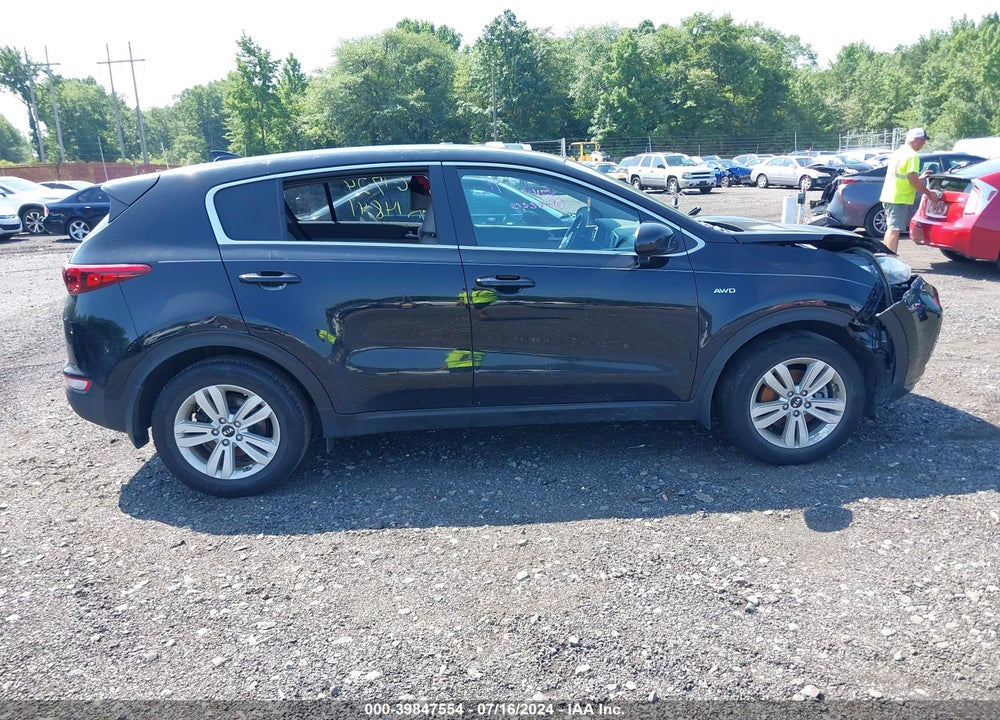2018 KIA SPORTAGE LX VIN: KNDPMCAC4J7382894