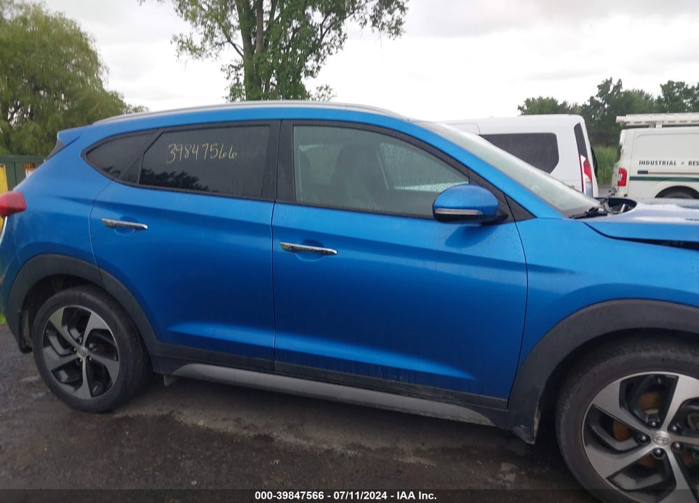 2017 HYUNDAI TUCSON LIMITED VIN: KM8J3CA21HU328069