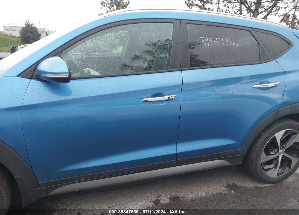 2017 HYUNDAI TUCSON LIMITED VIN: KM8J3CA21HU328069