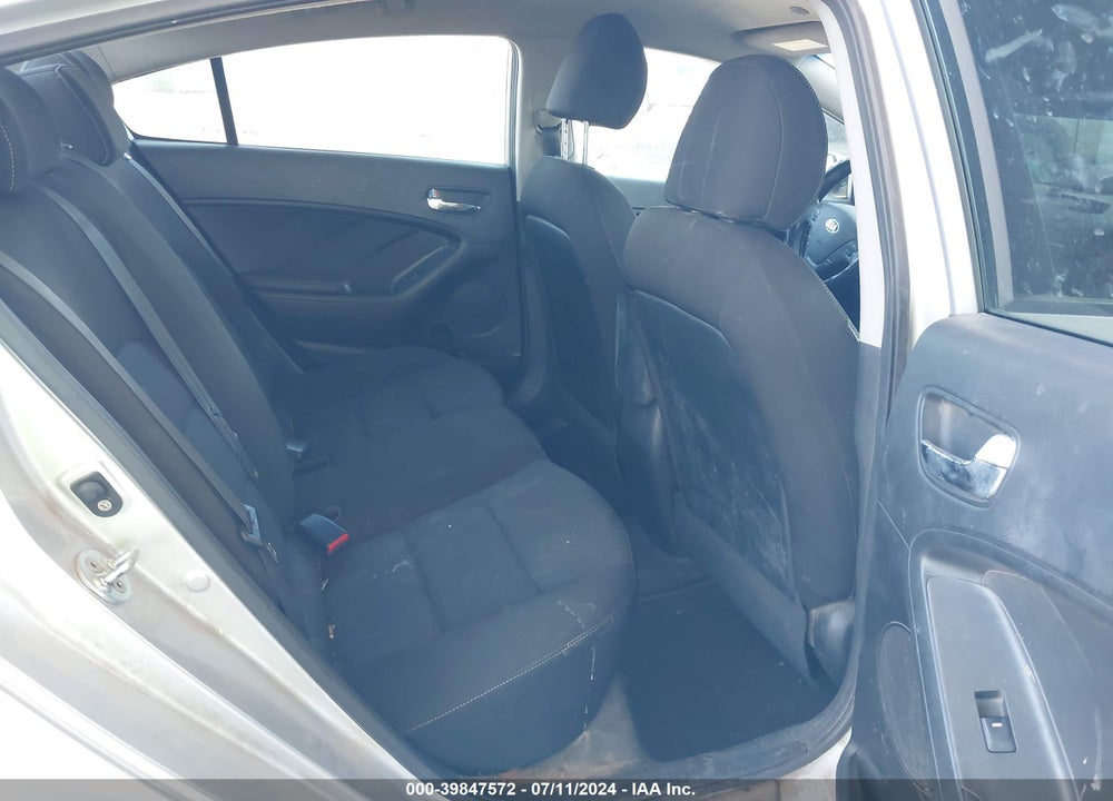 2016 KIA FORTE LX VIN: KNAFK4A60G5578432