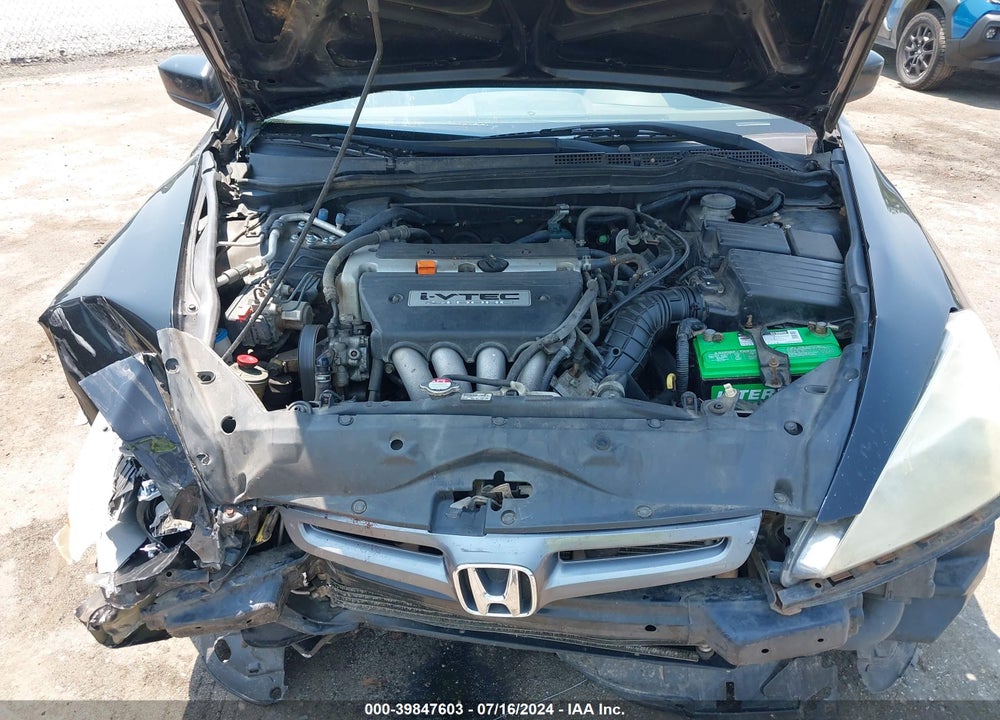 2004 HONDA ACCORD 2.4 LX VIN: 1HGCM56364A111895