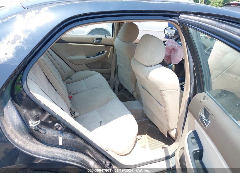 2004 HONDA ACCORD 2.4 LX VIN: 1HGCM56364A111895
