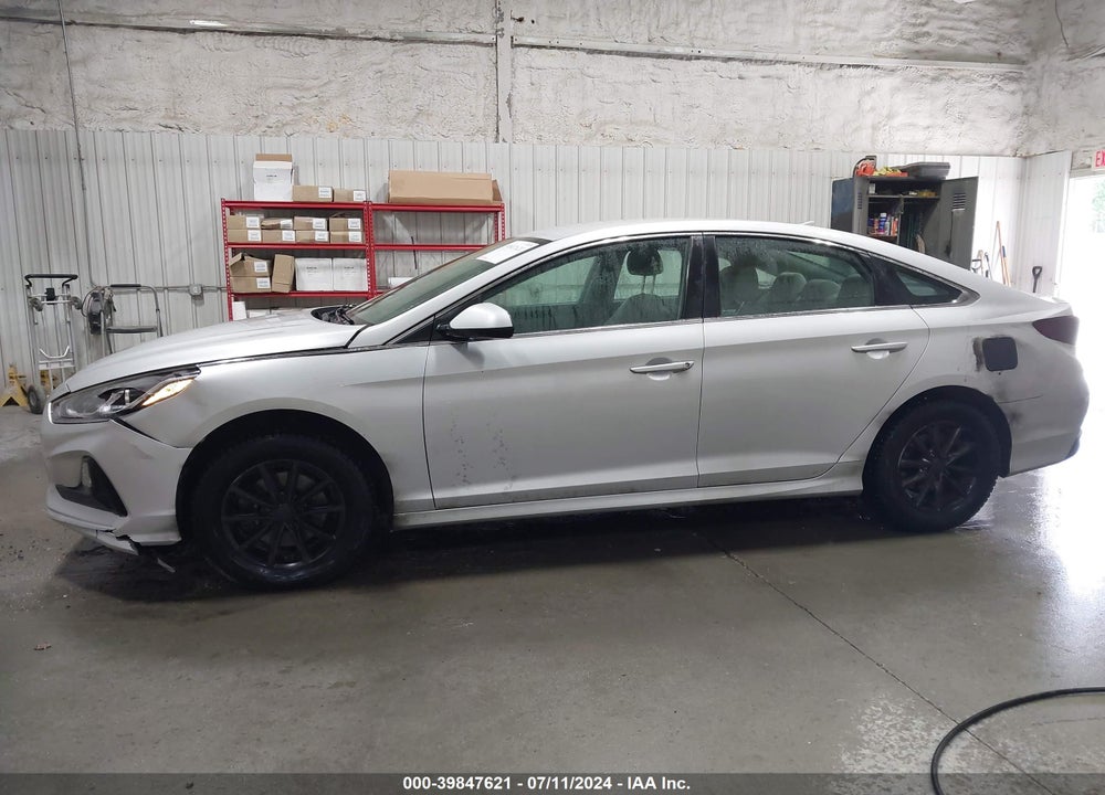 2019 HYUNDAI SONATA SE VIN: 5NPE24AFXKH799110