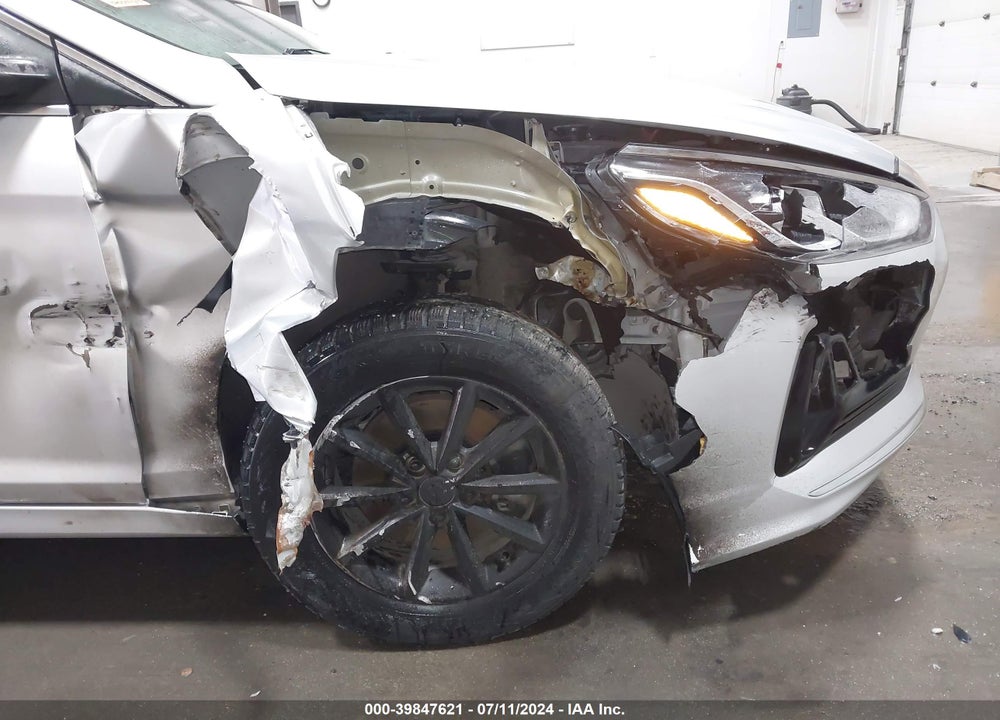 2019 HYUNDAI SONATA SE VIN: 5NPE24AFXKH799110