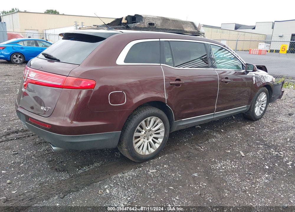 2010 LINCOLN MKT VIN: 2LMHJ5FR7ABJ24737