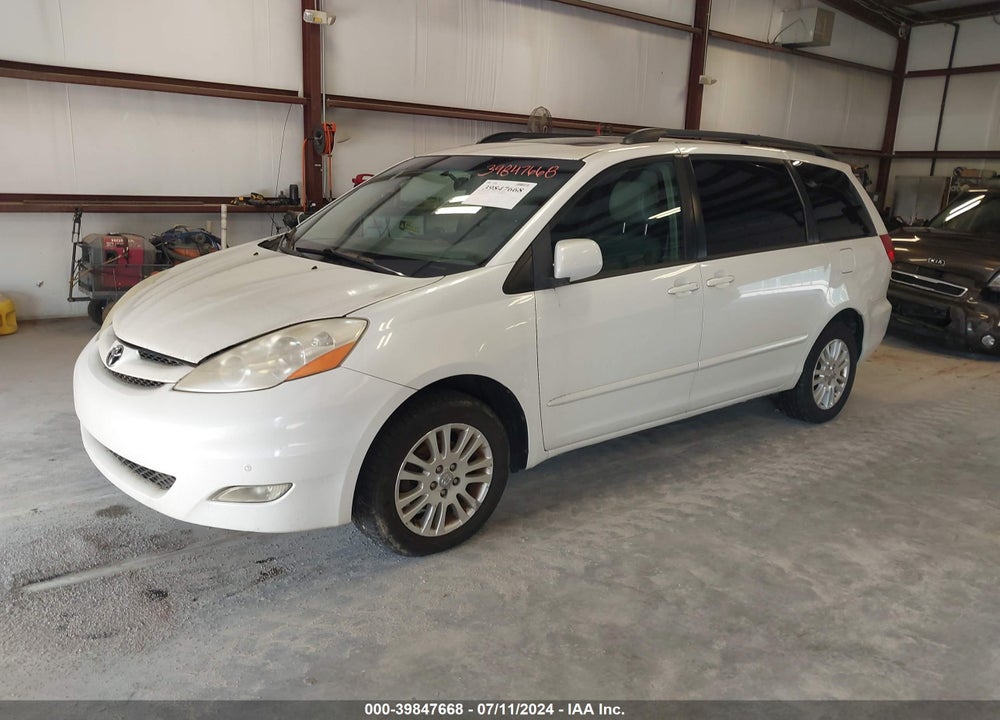 2009 TOYOTA SIENNA XLE VIN: 5TDBK22C99S026029