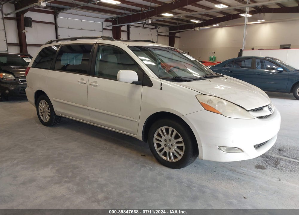2009 TOYOTA SIENNA XLE VIN: 5TDBK22C99S026029