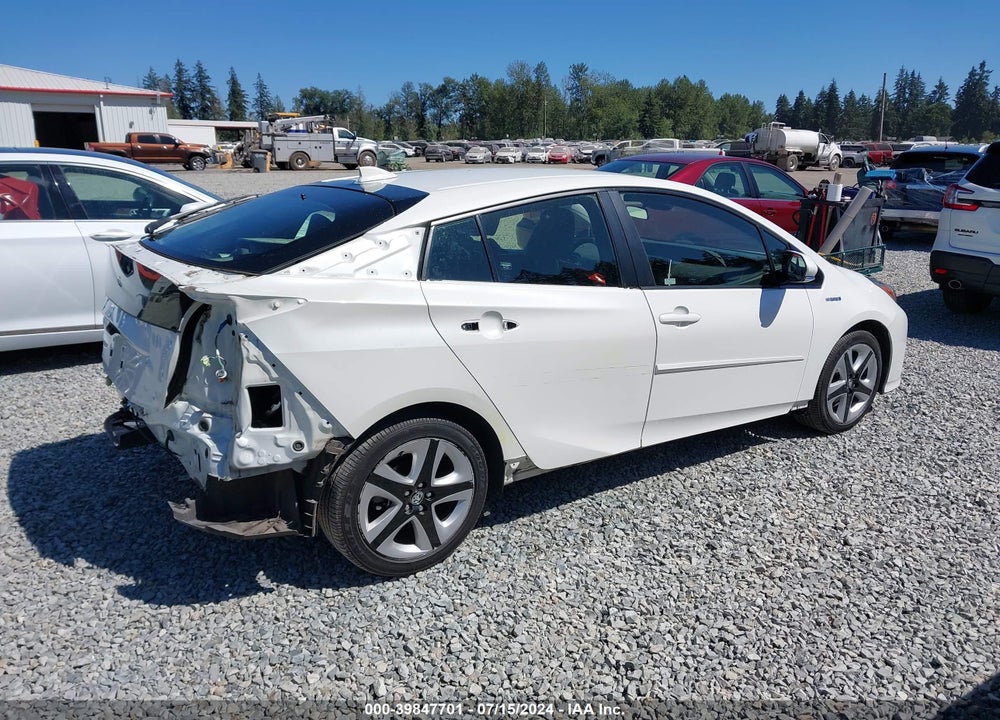 2017 TOYOTA PRIUS THREE TOURING VIN: JTDKARFU7H3531811