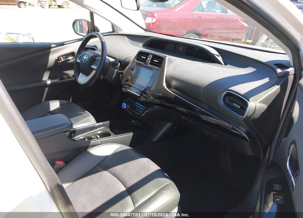 2017 TOYOTA PRIUS THREE TOURING VIN: JTDKARFU7H3531811
