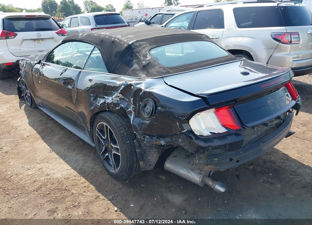 2018 FORD MUSTANG ECOBOOST PREMIUM VIN: 1FATP8UH3J5132378