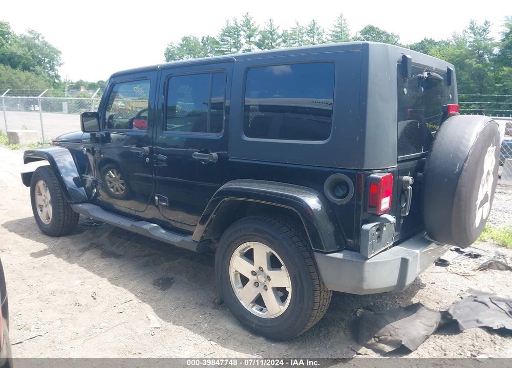 2008 JEEP WRANGLER UNLIMITED SAHARA VIN: 1J8GA59128L632781