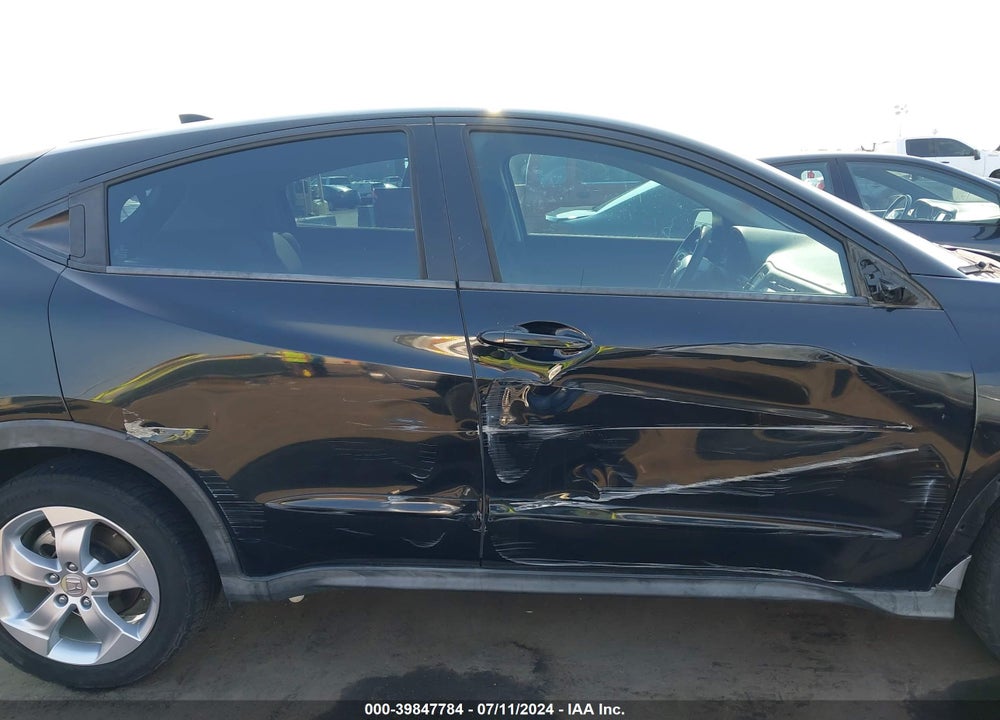 2016 HONDA HR-V LX VIN: 3CZRU5H37GM735521