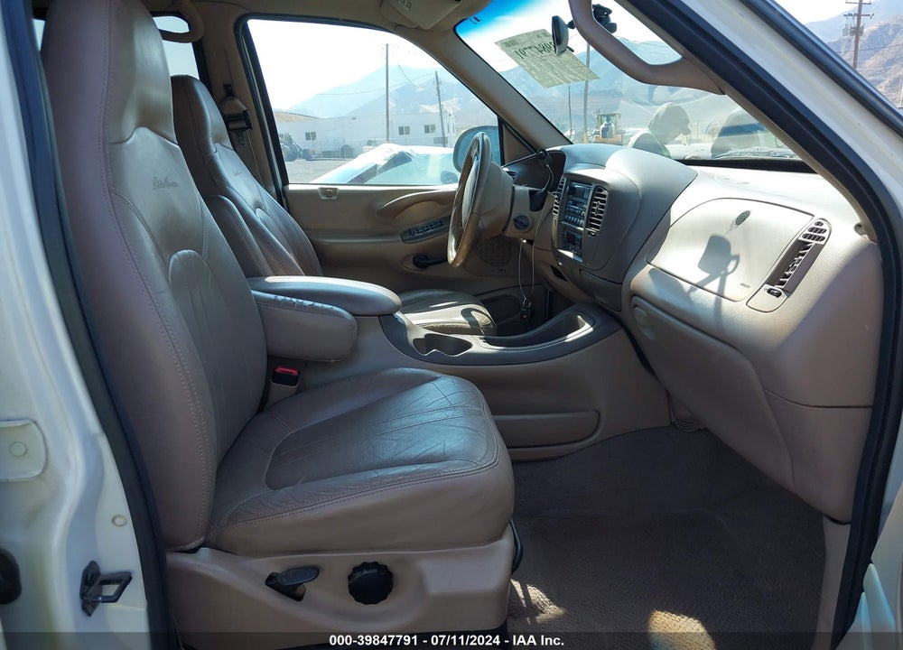 1999 FORD EXPEDITION EDDIE BAUER/XLT VIN: 1FMRU17L2XLA21888