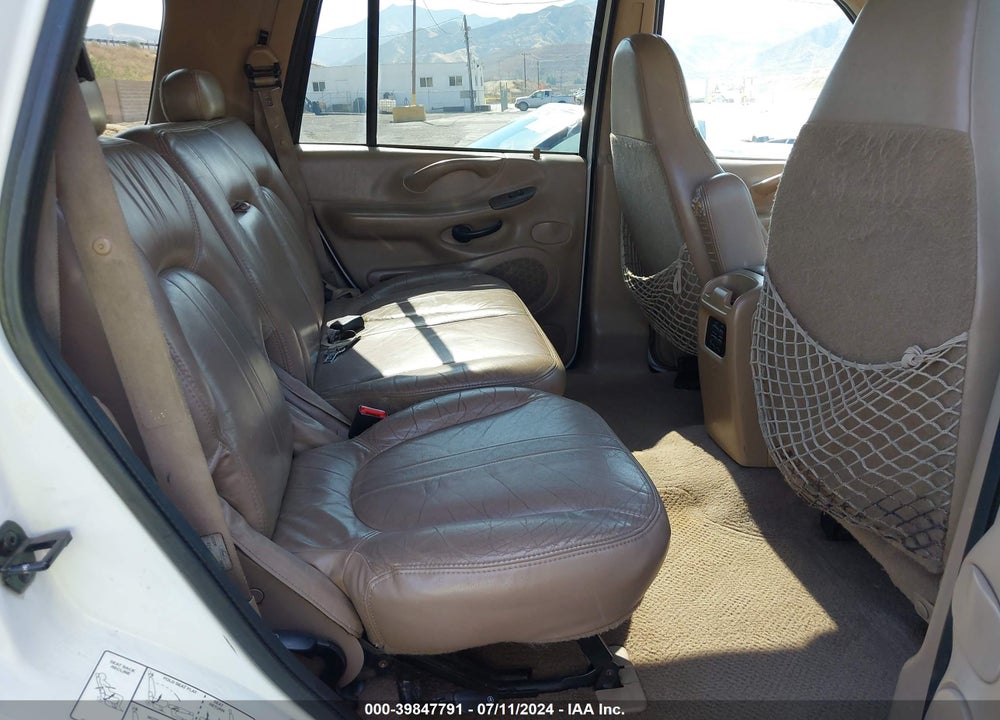 1999 FORD EXPEDITION EDDIE BAUER/XLT VIN: 1FMRU17L2XLA21888