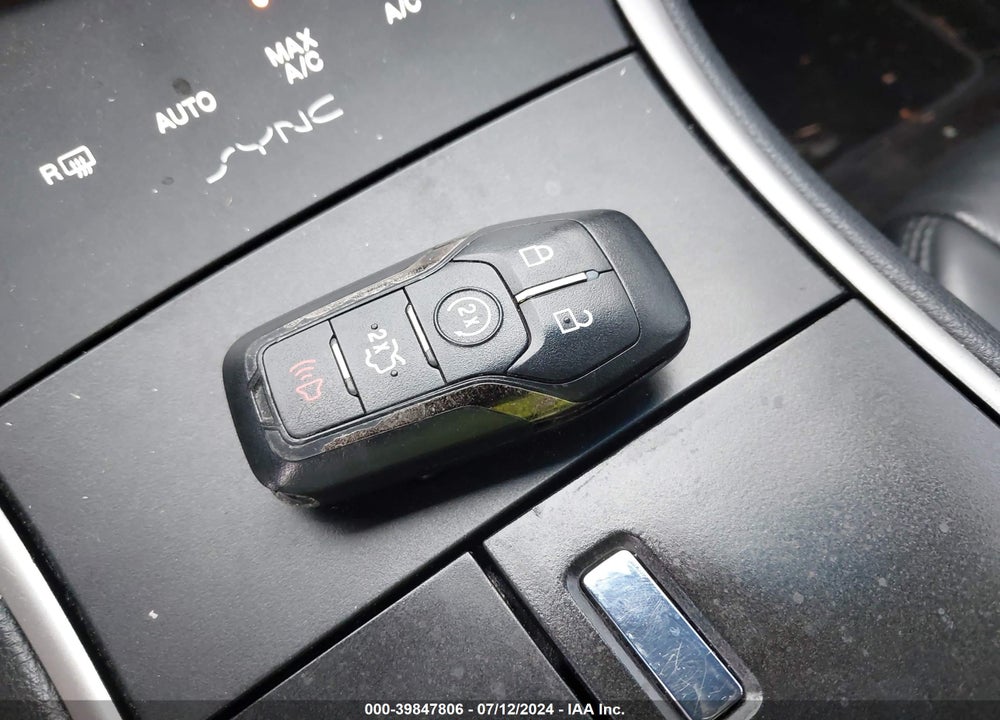 2015 LINCOLN MKZ VIN: 3LN6L2G96FR611043